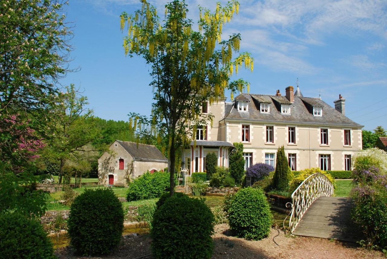 Bed and Breakfast Le Moulin De Francueil Exterior foto
